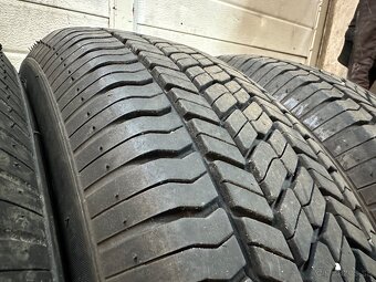 215/70R16 letne - 3