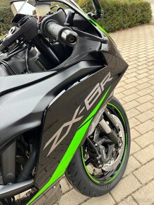 Kawasaki ZX6-R 2025 čierna - 3