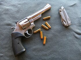 Revolver Smith & Wesson .44 Magnum - 3