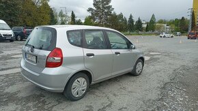 Honda Jazz 1.4 i-DSI (61 kW), rok 2003 - 3