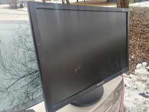 22palcový fullHD monitor Samsung B2240W - 3