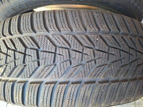 Predám 2ks zimné pneumatiky HANKOOK 215/45 r18 - 3