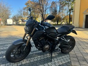 Honda cb650r 35kw v TP inak 70kw - 3