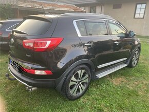 Predám KIA SPORTAGE 2.OL 4X4, automat, diesel - 3