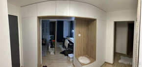 Novostavba - Moderné bývanie - Nádherný, zariadený 3-izbový  - 3
