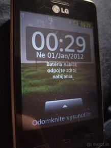 MOBILY LG  (čítať popis) - 3