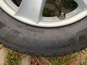 205/60R16 - 3