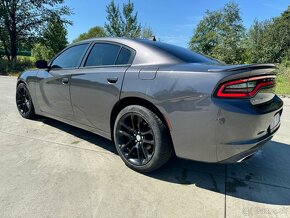 Dodge Charger V8 5,7 2016 krasne  príležitosť - 3