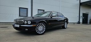 2005 Jaguar XJ8 L 4.2 V8 - 3