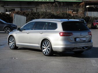 Volkswagen Passat Variant 2.0 BiTDI 240k  Highline 4MOTION - 3