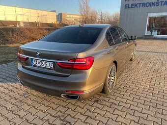 Predám BMW 730d full výbava - 3