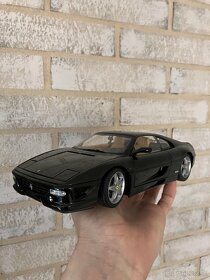 Ferrari F355 Berlinetta 1995 Kyosho Hi-End 1/18 - 3