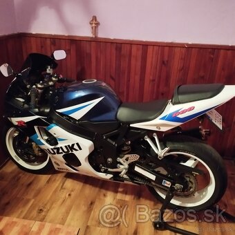 Suzuki GSXR-600 - 3