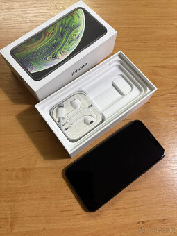 iPhone Xs Black - 3