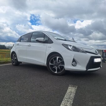 Toyota YARIS 1.5H CVT Hybrid - 3