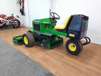 Vretenová kosačka John Deere 2653A - 3