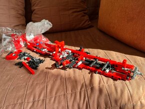 LEGO® Technic 9394 Tryskáč - 3