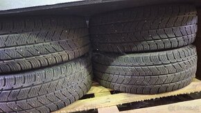 215/65r15C - 3