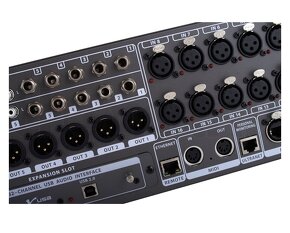 Behringer X32 rack - 3