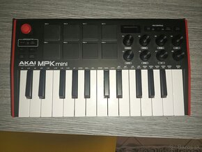 Akai mpk mini - 3