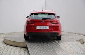 HYUNDAI i30 CW Family 1,4 MPi 73 kW - 3