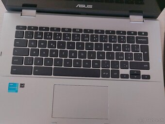 Chrombook Asus - 3