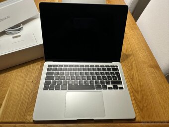 MacBook Air 13" M1 8GB RAM 256GB SSD - Strieborný - 3