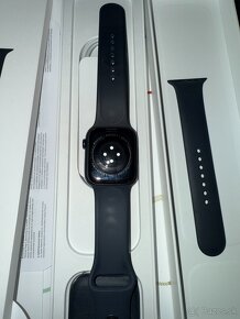 Predám Apple Watch Series 7 45mm Midnight Alu Mid Sport Band - 3