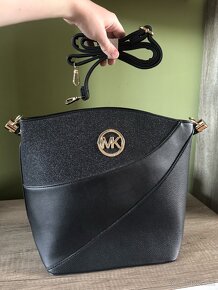 Úplne nová velká Michael Kors kabelka čierna - 3