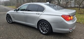 BMW rad 7 730D model F01 - 3