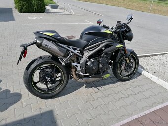 TRIUMPH Speed Triple RS 4/2021 - 3