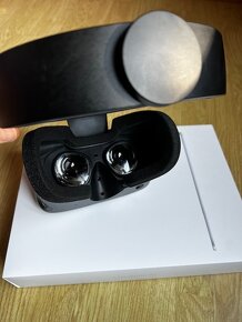 Najpokročilejší herný VR Headset Oculus Lenovo Rift S - 3