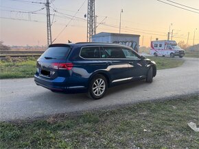 Volkswagen Passat Variant 2.0 TDI business DSG - 3