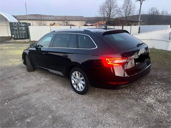 Škoda Superb Combi 1.6 TDI 88KW DSG - 3