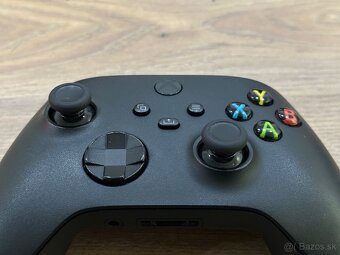 Originál ovládač na Xbox One a Series X | Black - 3