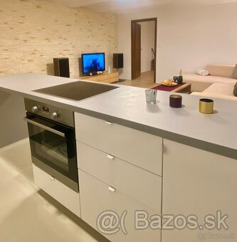 NA PREDAJ 2 IZBOVÝ APARTMAN V CENTRE BRATISLAVY - 3