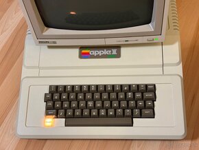 Apple II plus + monitor - 3