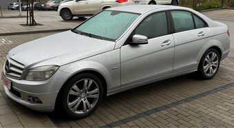 Predám Mercedes C220 r. 2011. Po nehode - 3