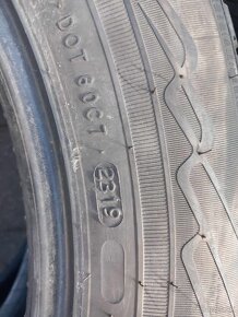 Pneumatiky zimné 2ks - NOKIAN 225/55/R17 - 3