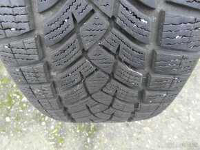 225/55 R18 - 3