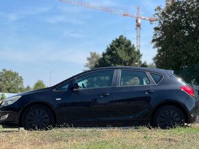 Opel Astra J 1.7 CTDI 2010 (92 kW) - 3