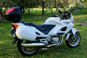 Honda Deauville NT 650 A2 - 3