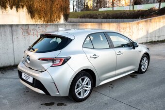 Toyota Corolla 1.8 Hybrid, 2021, Automat - 3