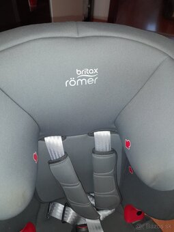 Predam autosedacku britax romer - 3