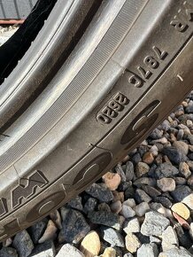 Zimné pneu 315/35 R21 a 275/40 R21 - 3