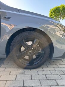 16" Alu disky Dezent 6.5X16 5X114.3 Hyundai so zimnými pleu - 3