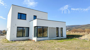 PREDAJ VEĽKÝ 4-IZBOVÝ RD, DVOJGARÁŽ, POZEMOK 886 m2 - 3