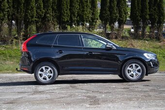 Volvo XC60 D5 Momentum AWD - 3