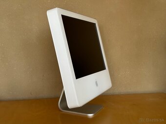 Apple iMac 2005 - 3