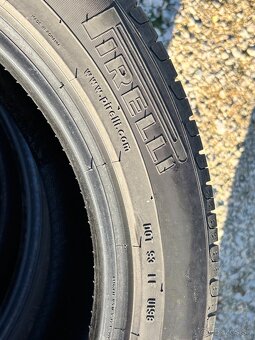 Pirelli 235/50R19 - 3